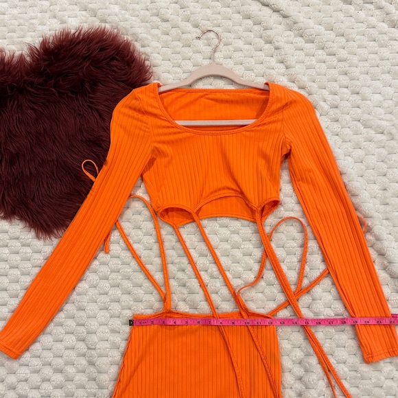 Orange Ribbed Two-Piece Skirt Set (S) - Picture 4 of 6